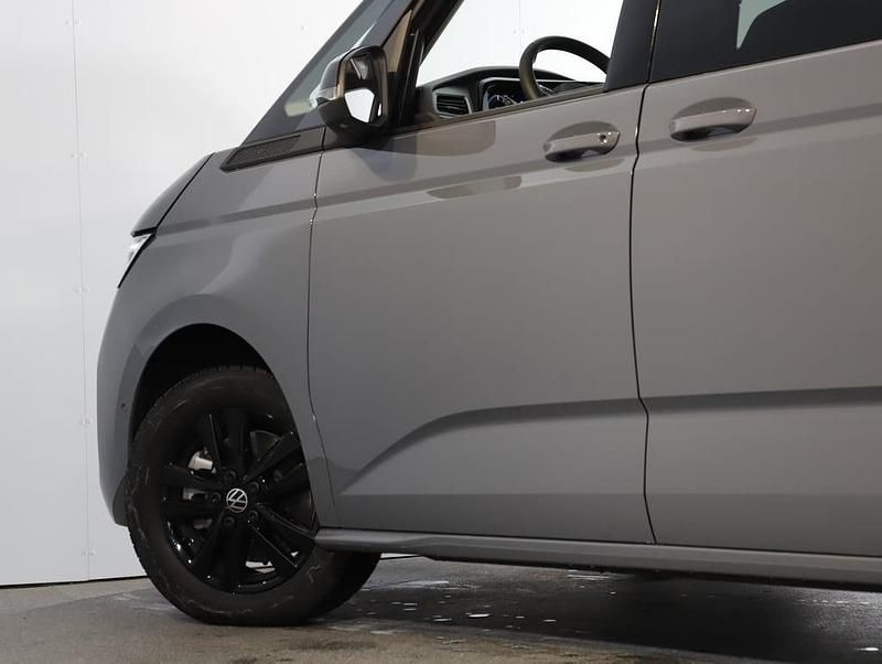 Neu VW Multivan Business 245 PS (180 kW) 2025 Grau Van