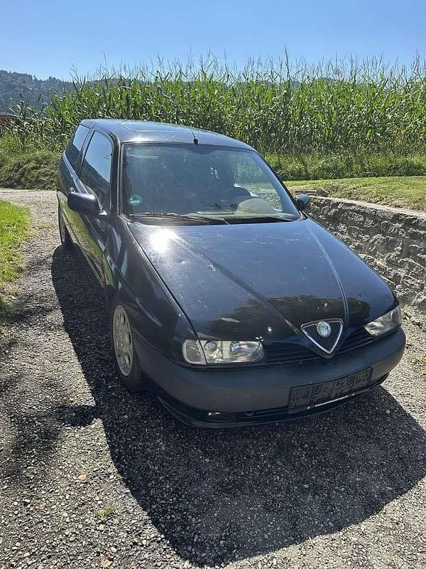 Gebraucht Alfa Romeo 145 Quadrifoglio 150 PS (110 kW) 1996 Kleinwagen