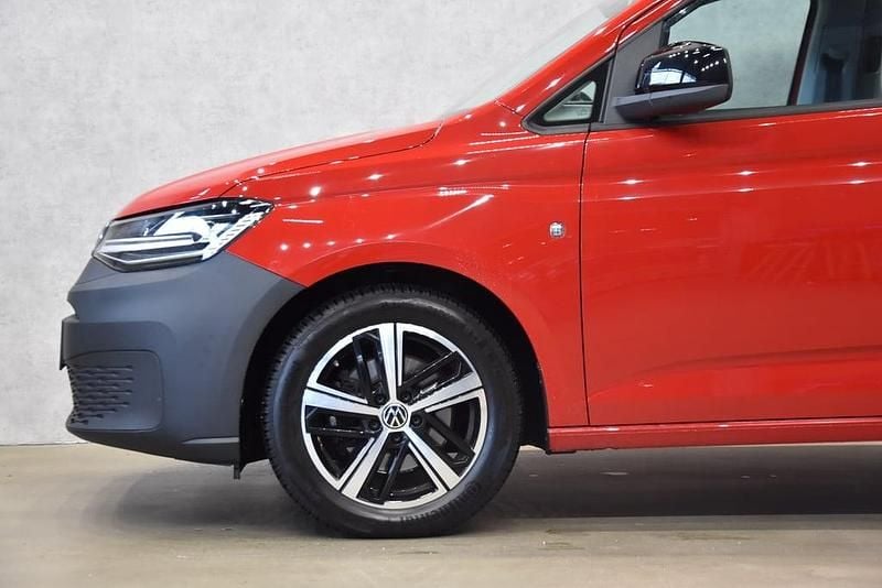 Gebraucht VW Caddy Maxi 122 PS (89 kW) 2021 Mittelrot  normal Van / Kleinbus