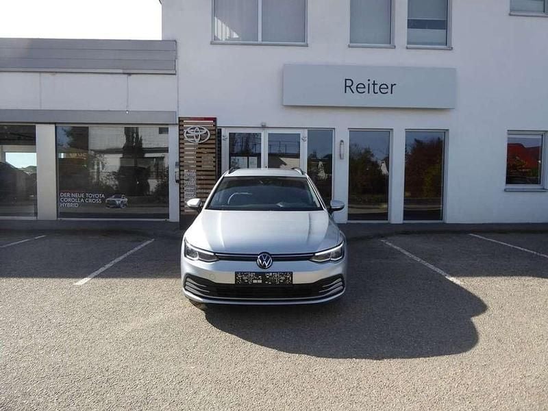 Gebraucht VW Golf VIII 116 PS (85 kW) 2023 Silber Kombi