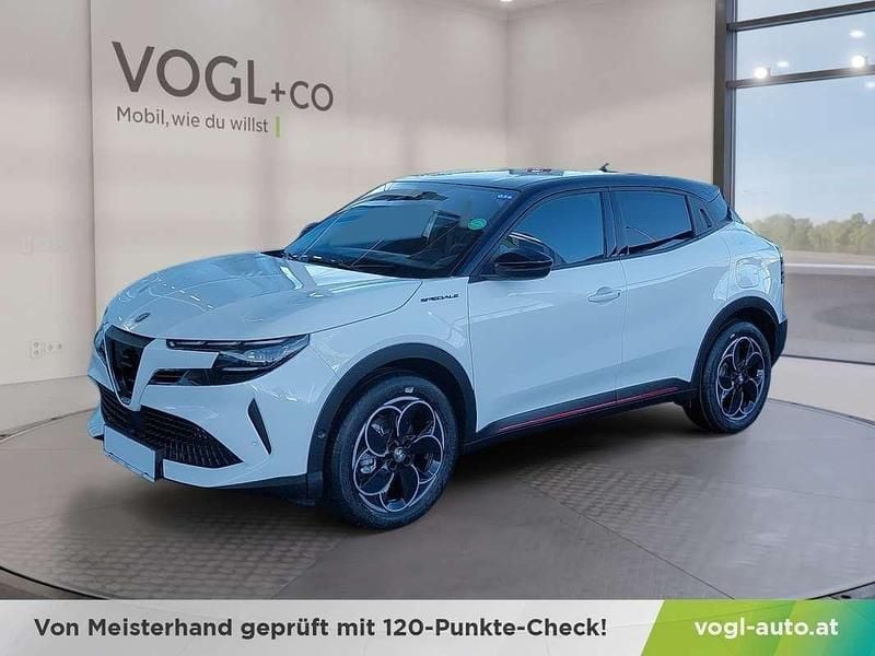 Neu Alfa Romeo GT Junior Edizione Speciale 61 kW (84 PS) 2025 Weiß Kleinwagen