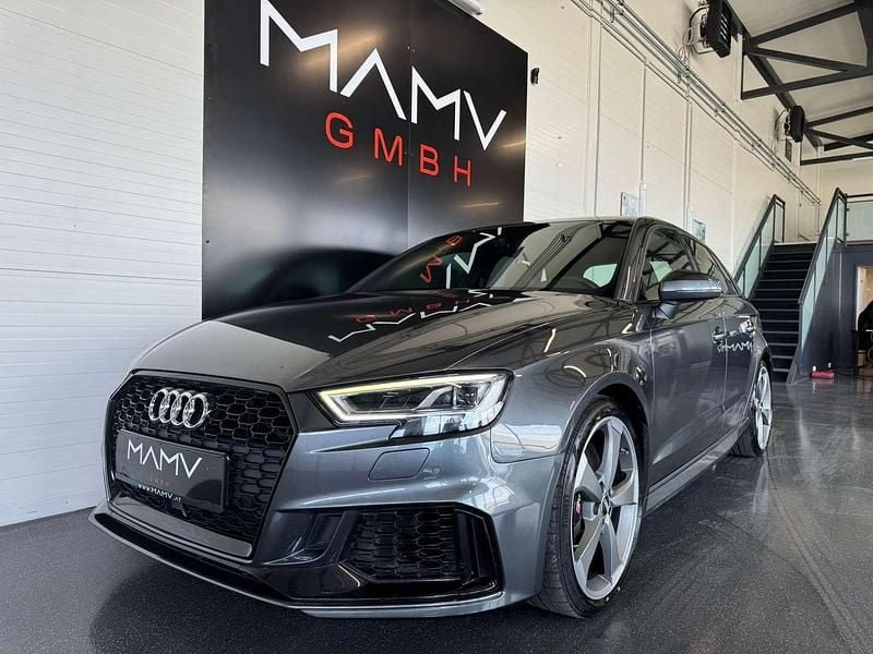 Grau Gebraucht 2020 Audi RS3 Advanced Limousine | € 42.990 - Bild 1/4
