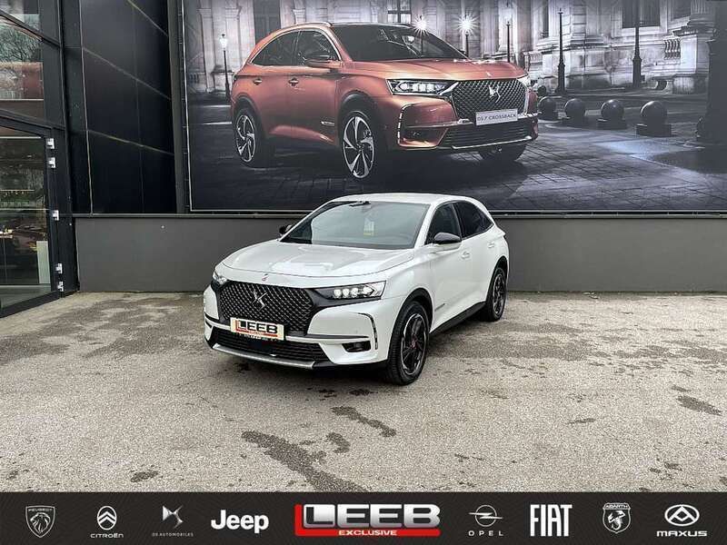 Weiß nacreweiss metallic Gebraucht 2021 DS Automobiles DS7 Crossback Performance SUV | € 35.990 (Fairer Preis) - Bild 1/4