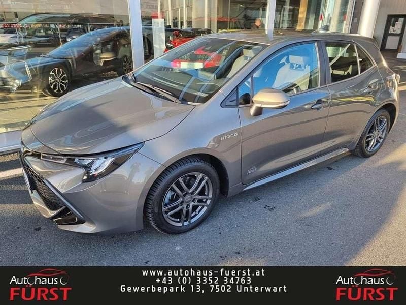 Gebraucht Toyota Corolla Active 152 PS (111 kW) 2021 Braun Limousine