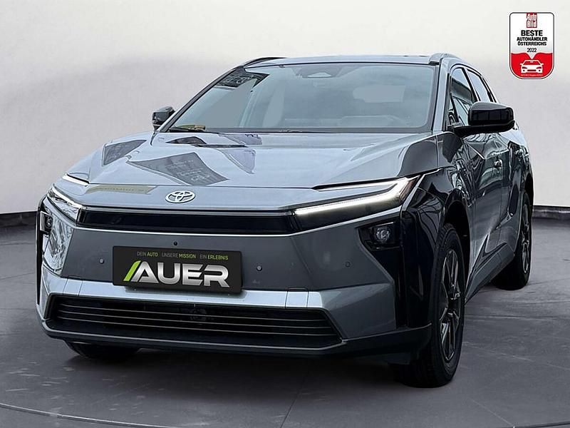 Neu Toyota bZ4X Active 164 kW (224 PS) 2026 SUV