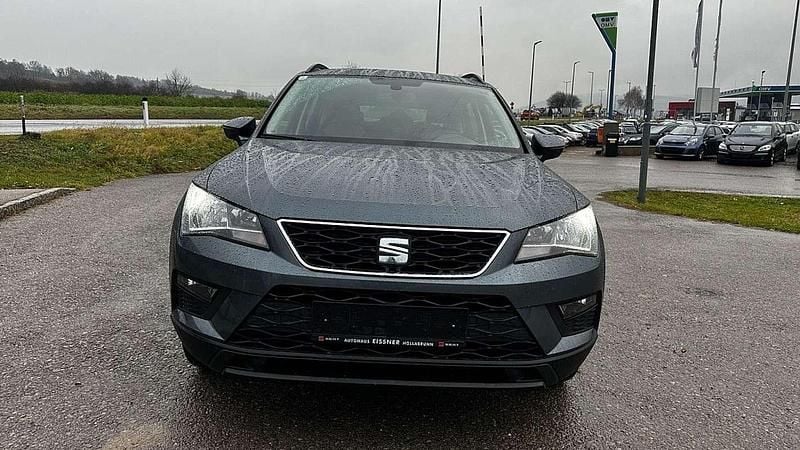 Grau Gebraucht 2017 Seat Ateca Reference SUV | € 9.490 (Fairer Preis) - Bild 1/4