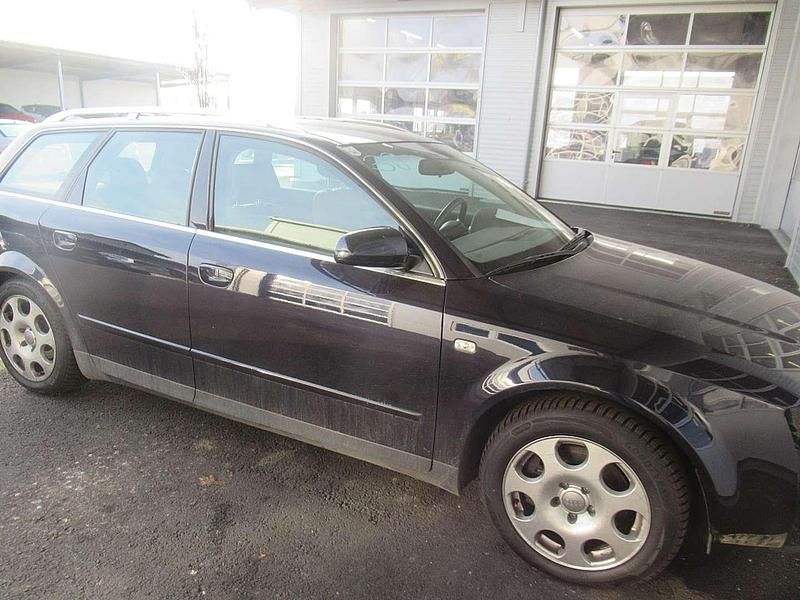 Gebraucht Audi A4 155 PS (114 kW) 2002 Schwarz Limousine