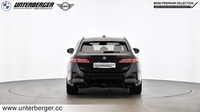 Gebraucht BMW 530e M Sport 189 PS (139 kW) 2024 Grau Kombi