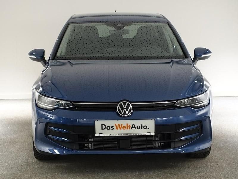 Neu VW Golf VIII 115 PS (84 kW) 2026 Mittelblau  normal
