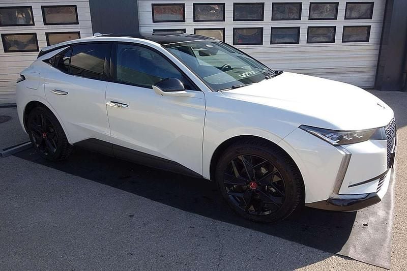 Weiß Gebraucht 2024 DS Automobiles DS4 Performance Kombi | € 27.890 (Superpreis) - Bild 1/4