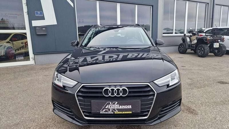 Gebraucht Audi A4 Basis 122 PS (89 kW) 2018 Schwarz Kombi