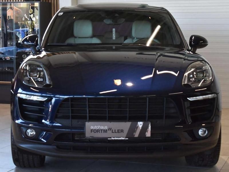 Gebraucht Porsche Macan S 258 PS (189 kW) 2017 Blau SUV