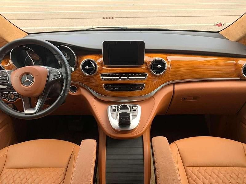 Gebraucht Mercedes E250 Avantgarde 190 PS (139 kW) 2018 Schwarz Kombi