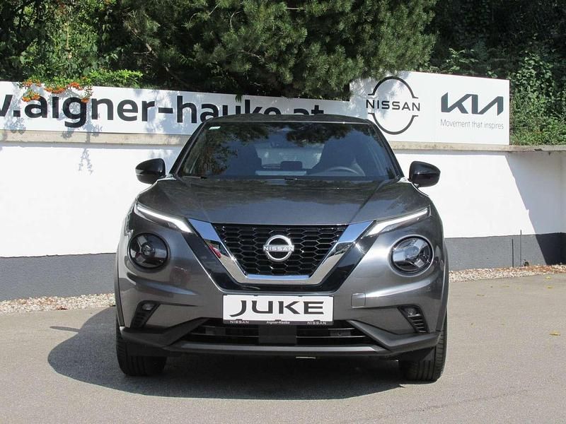 Neu Nissan Juke N-Connecta 114 PS (83 kW) 2025 Grau SUV
