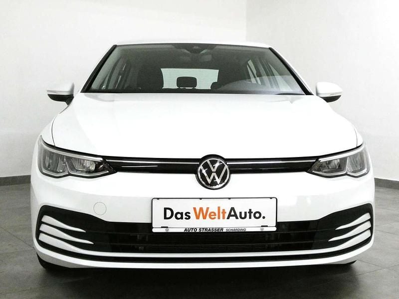 Gebraucht VW Golf VIII Life 110 PS (80 kW) 2020 Weiß Limousine