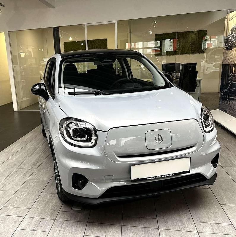 Neu Leapmotor T03 69 kW (95 PS) 2025 Silber Kleinwagen