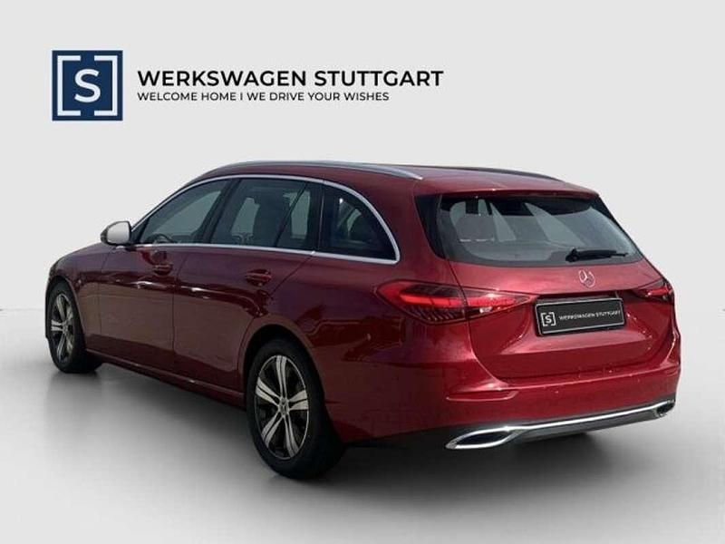 Gebraucht Mercedes C180 Avantgarde 170 PS (125 kW) 2024 Rot Kombi