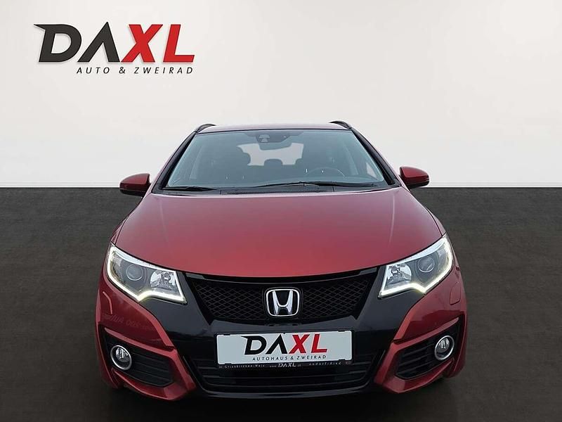 Gebraucht Honda Civic Elegance 120 PS (88 kW) 2015 Rot Kombi