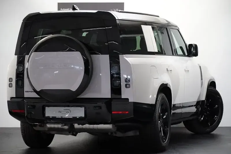 Neu Land Rover Defender SE 249 PS (2026) in Tirol - € 129.990 | AutoUncle