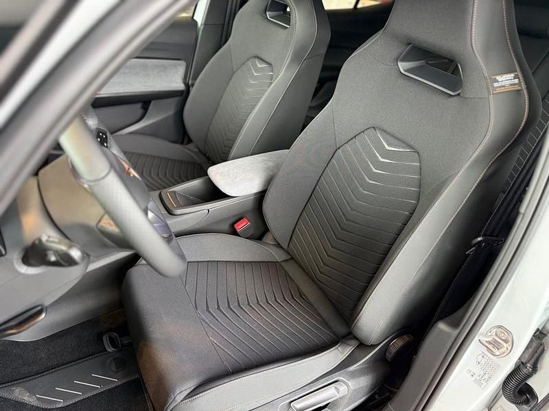 Neu Cupra Born 150 kW (204 PS) 2026 Weiss  metallic Kleinwagen