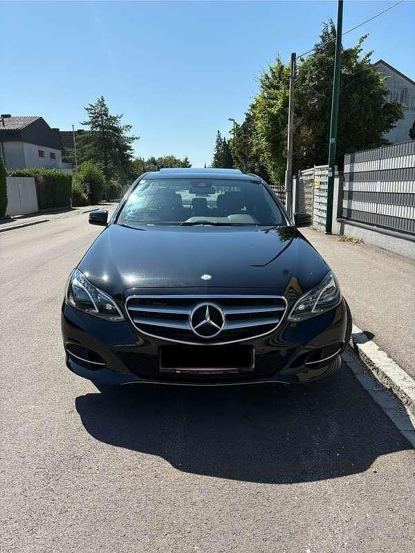 Gebraucht Mercedes E200 Avantgarde 136 PS (100 kW) 2015 Schwarz Limousine