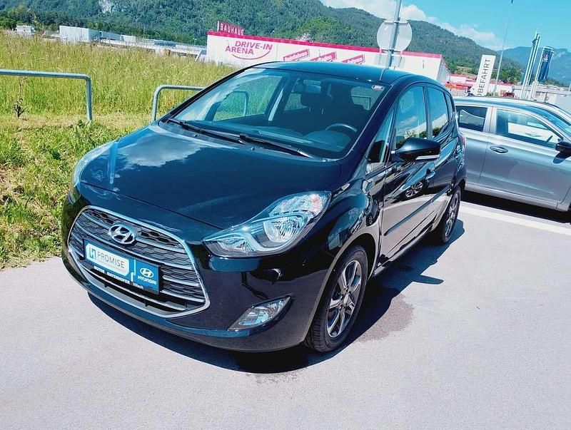 Schwarz Gebraucht 2018 Hyundai ix20 GO! Kleinwagen | € 11.990 (Fairer Preis) - Bild 1/4