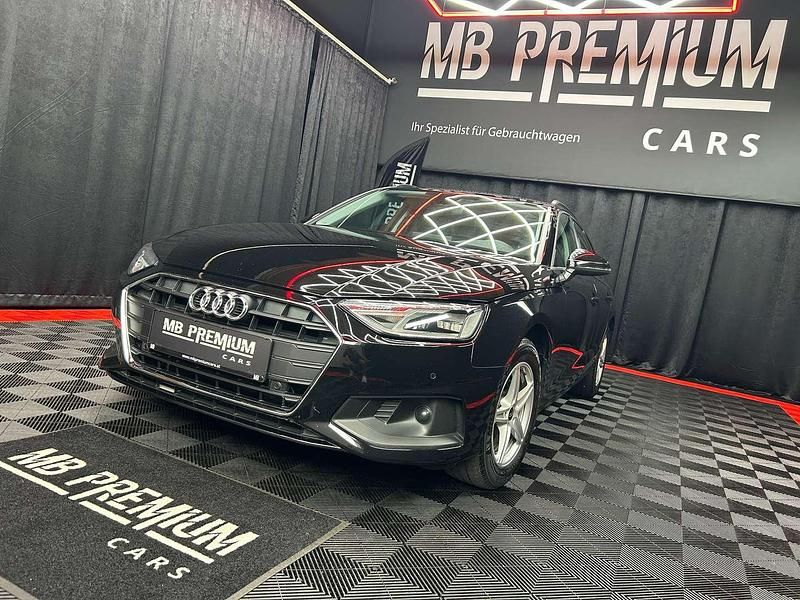Gebraucht Audi A4 Basis 163 PS (119 kW) 2023 Schwarz Kombi