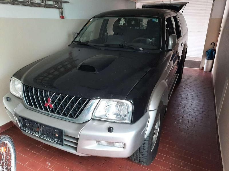Silber Gebraucht 2004 Mitsubishi L200 Abholung | € 14.800 - Bild 1/4