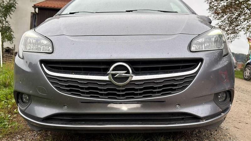 Grau Gebraucht 2016 Opel Corsa Limousine | € 7.000 (Guter Preis) - Bild 1/4