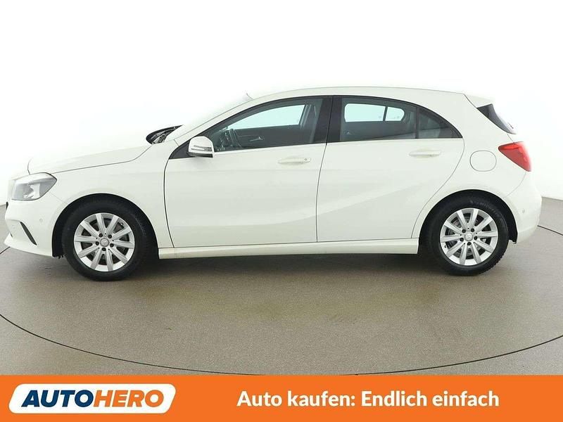 Gebraucht Mercedes A160 Style 102 PS (75 kW) 2016 Weiß Kleinwagen