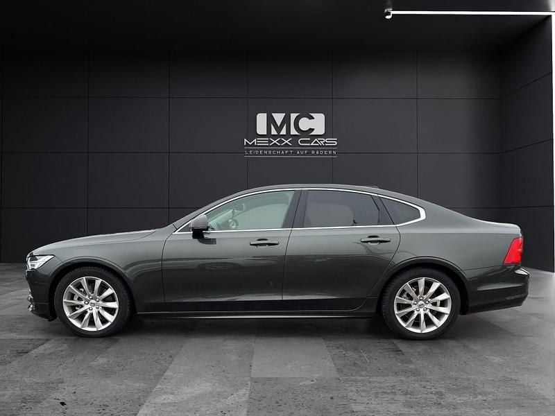 Gebraucht Volvo S90 Momentum 190 PS (139 kW) 2019 Limousine