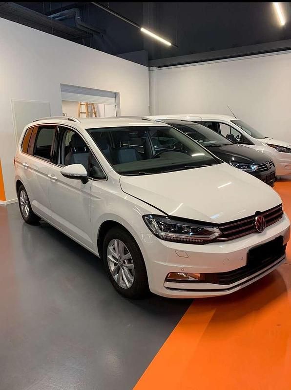Gebraucht VW Touran Highline 150 PS (110 kW) 2017 Van / Kleinbus