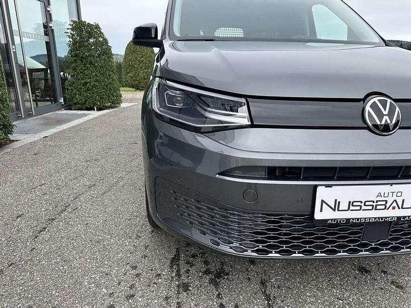 Gebraucht VW Caddy Maxi 122 PS (89 kW) 2024 Grau Van / Kleinbus