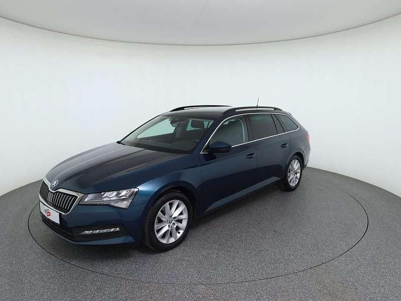 Gebraucht Skoda Superb Ambition 200 PS (147 kW) 2022 Dunkelblau  metallic Kombi