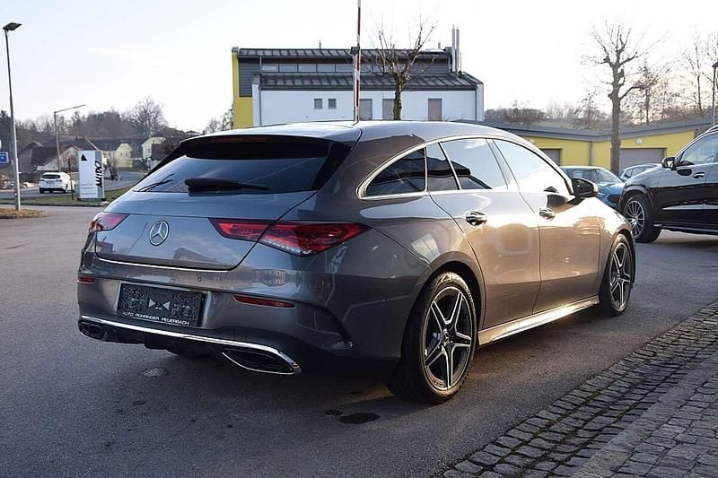 Gebraucht Mercedes CLA200 Shooting Brake AMG line 163 PS (119 kW) 2020 Grau Kombi
