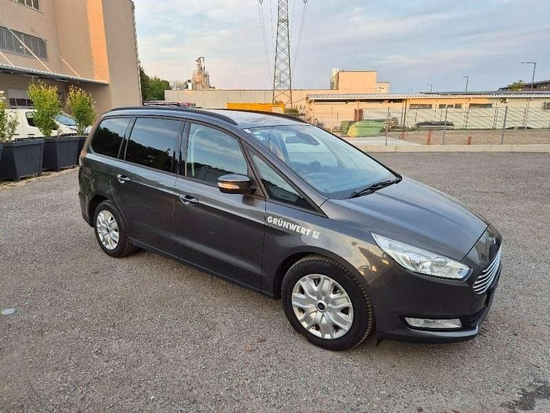 Gebraucht Ford Galaxy Trend 150 PS (110 kW) 2017 Grau Van / Kleinbus