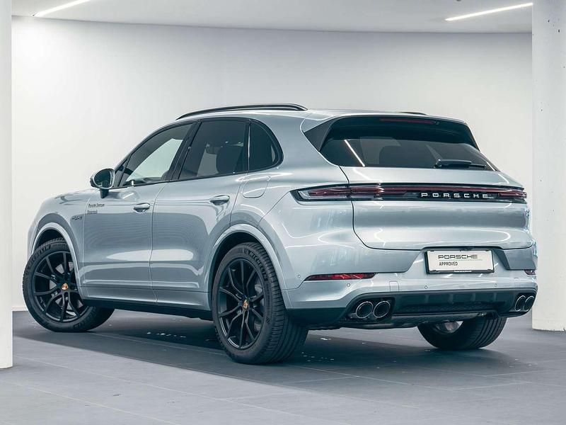 Gebraucht Porsche Cayenne 470 PS (345 kW) 2025 Grau SUV