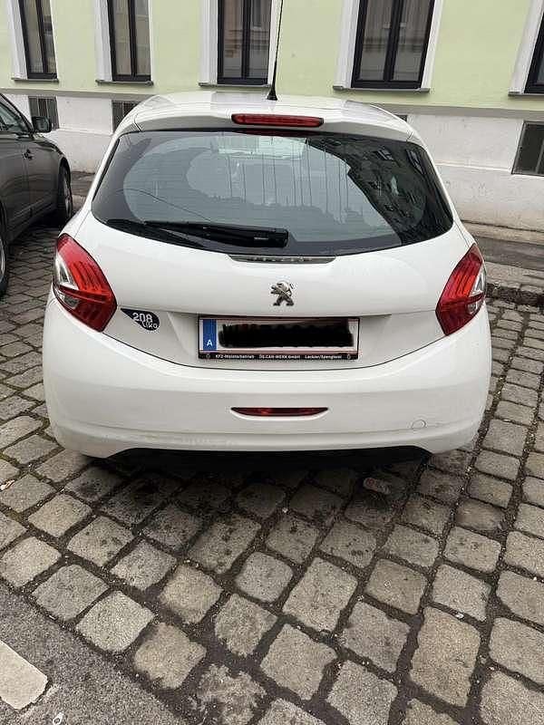 Gebraucht Peugeot 208 Active 68 PS (50 kW) 2013 Kleinwagen