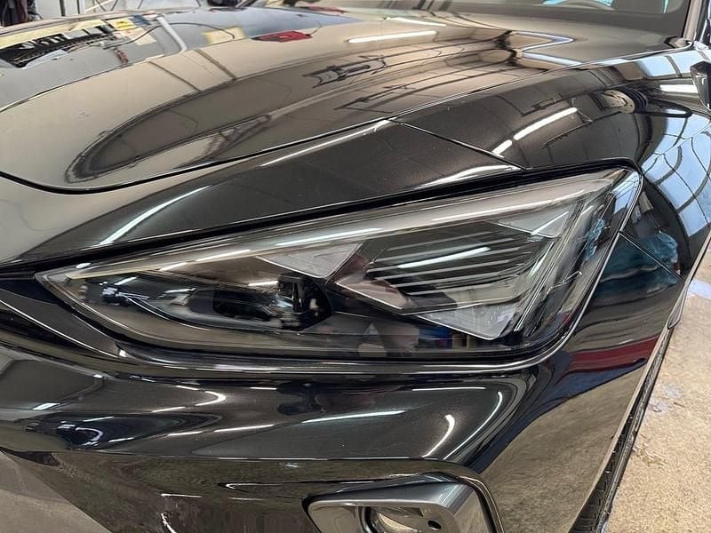 Neu Cupra Leon 150 PS (110 kW) 2025 Schwarz  metallic