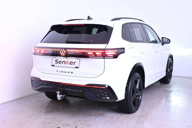 Neu VW Tiguan Sport 204 PS (150 kW) 2025 Weiss  normal SUV