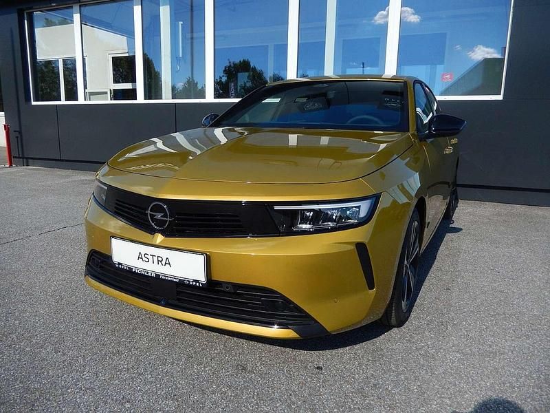Gold Neu 2025 Opel Astra Edition Limousine | € 23.990 (Etwas zu teuer) - Bild 1/4