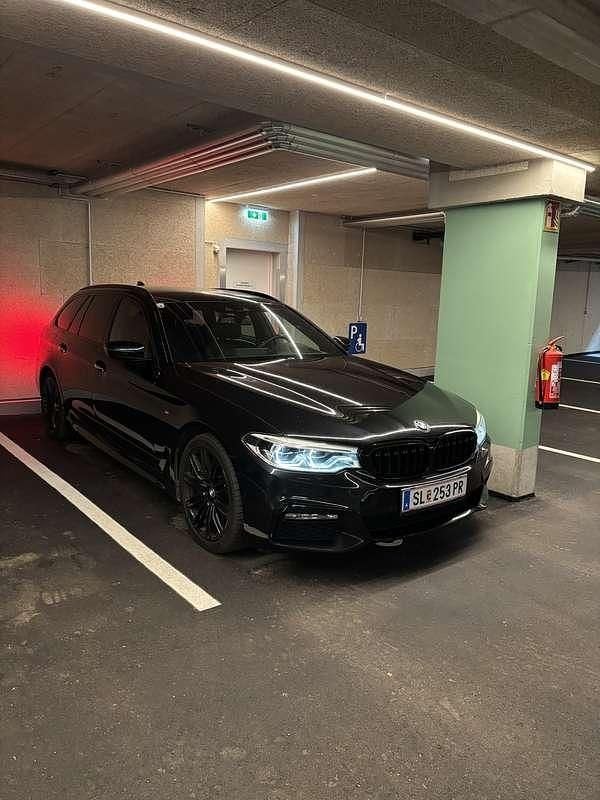 Gebraucht BMW 530 M Sport 265 PS (194 kW) 2018 Schwarz Kombi
