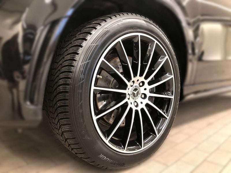 Gebraucht Mercedes GLE300 272 PS (200 kW) 2023 Obsidianschwarz SUV