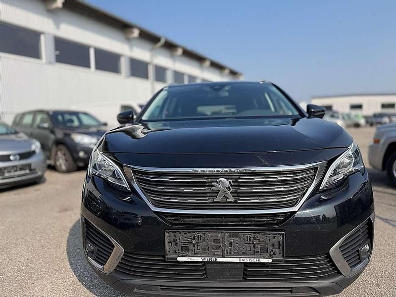 Gebraucht Peugeot 5008 131 PS (96 kW) 2019 Schwarz SUV
