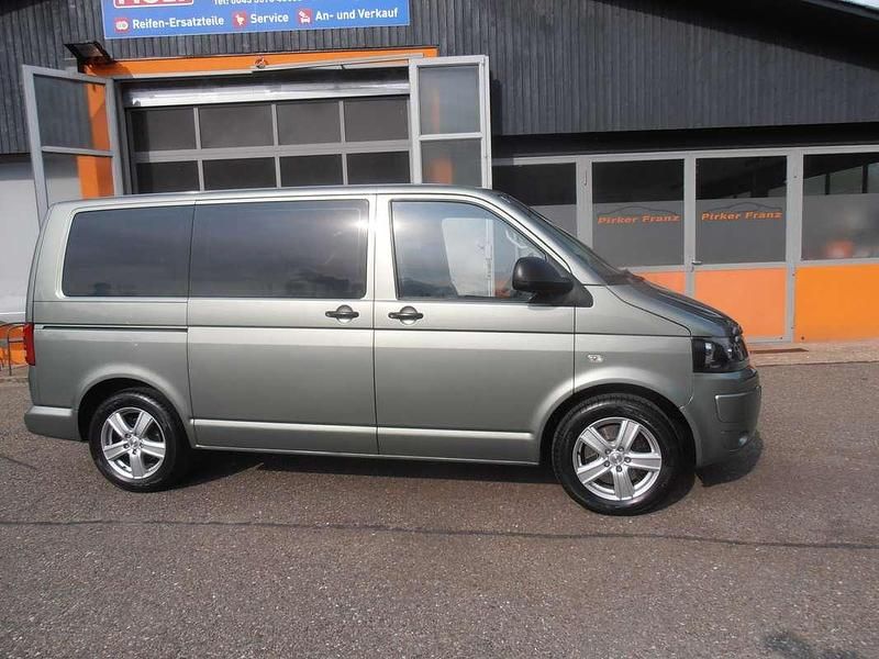 Gebraucht VW Multivan Startline 140 PS (102 kW) 2011 Van