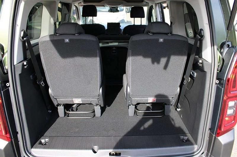 Neu Fiat Doblò 131 PS (96 kW) 2025 Schwarz Van / Kleinbus