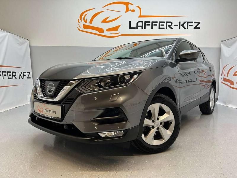 Gebraucht Nissan Qashqai Acenta 131 PS (96 kW) 2017 Grau SUV