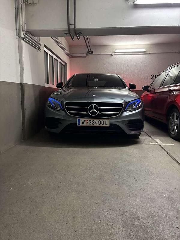 Gebraucht Mercedes E220 Avantgarde 194 PS (142 kW) 2016 Limousine