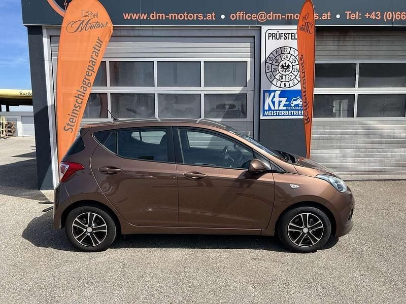 Gebraucht Hyundai i10 87 PS (63 kW) 2015 Kleinwagen