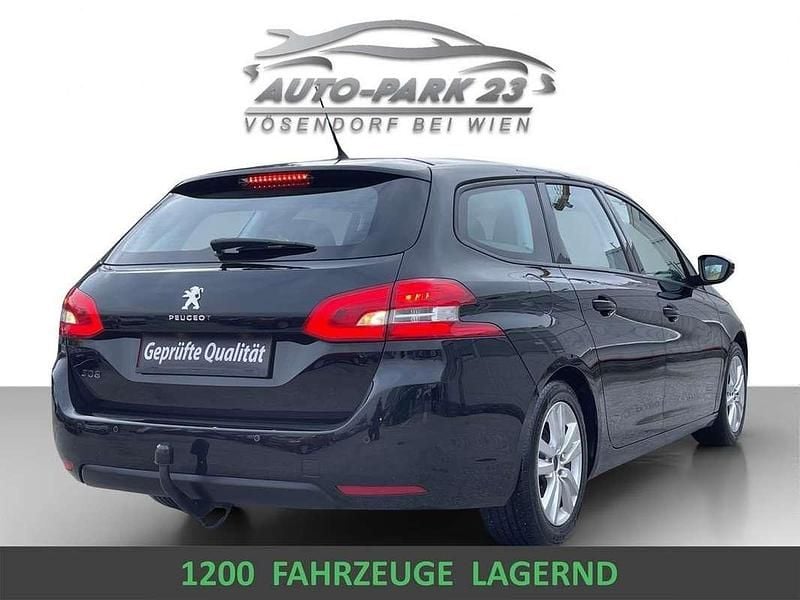Gebraucht Peugeot 308 SW 110 PS (80 kW) 2015 Schwarz Kombi